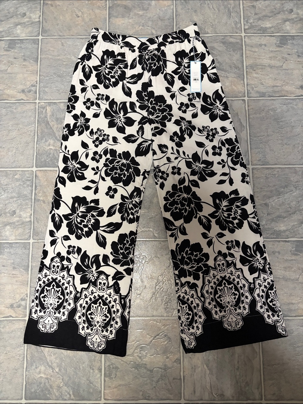 Draper James Black and White Floral Wide-Leg Pants